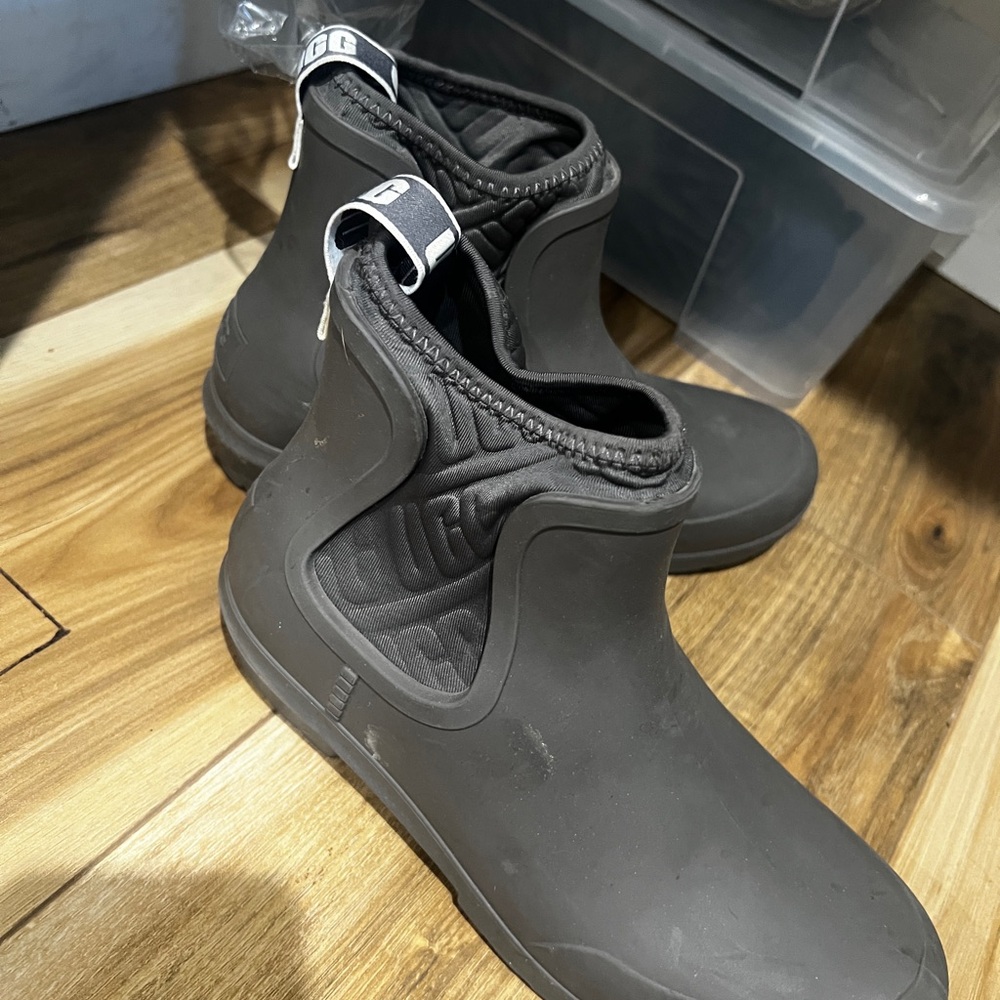 Grey Slip-On Rain Boots - Ugg